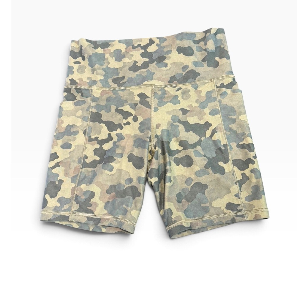 Athleta Salutation Stash Pocket II 7" Camo Shorts Green Tan Small 599763